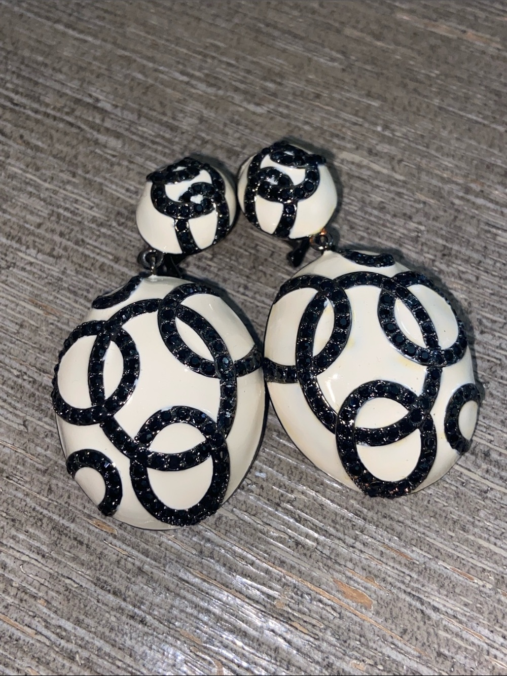 Vintage 80s JOAN BOYCE Dangling Cream Enamel Black Crystals Clip Earrings